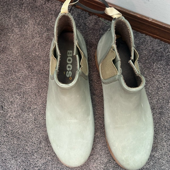Bogs- Sweetpea II Chelsea Boots - Picture 4 of 5
